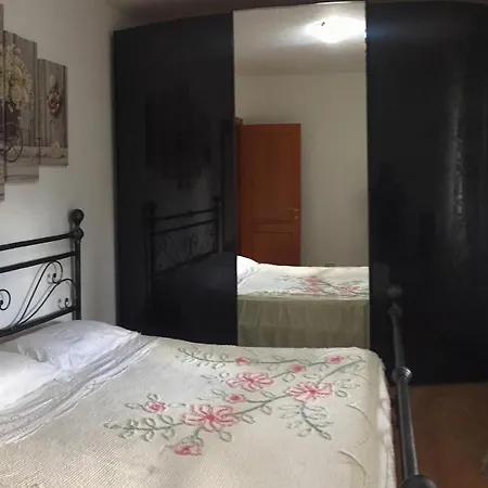 Mela__bii * Sulmona